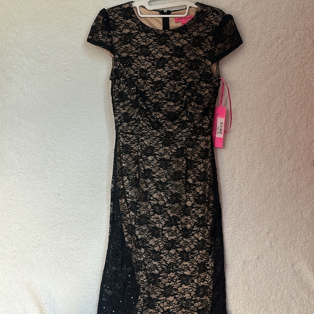 New Betsy Johnson women’s dress size 2